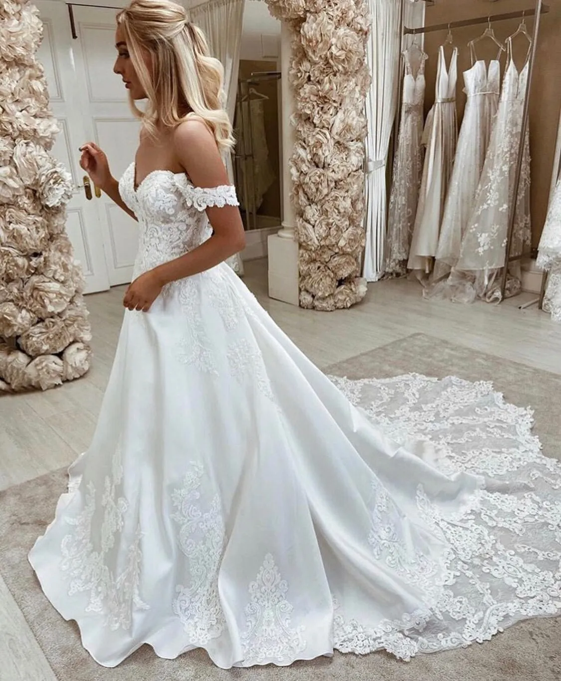 A-line Sweetheart Off Shoulder Lace Appliques Elegant Bride Gowns OKV39