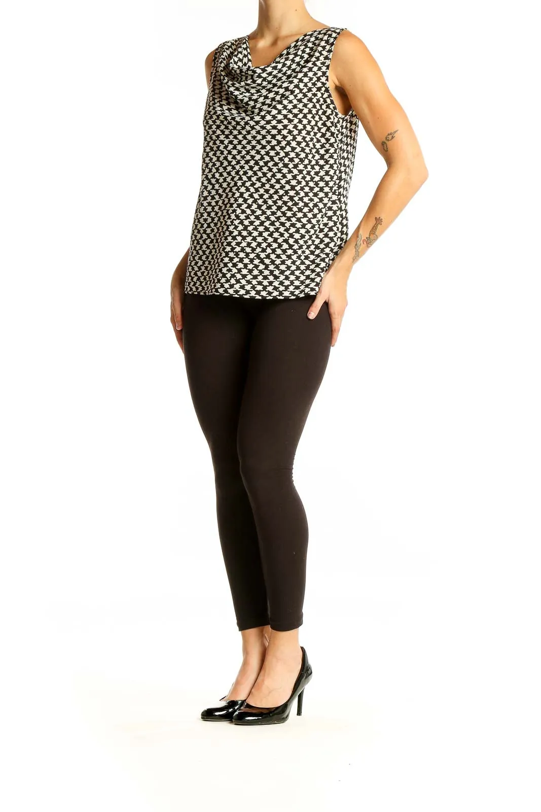 Black and White Houndstooth Sleeveless Blouse