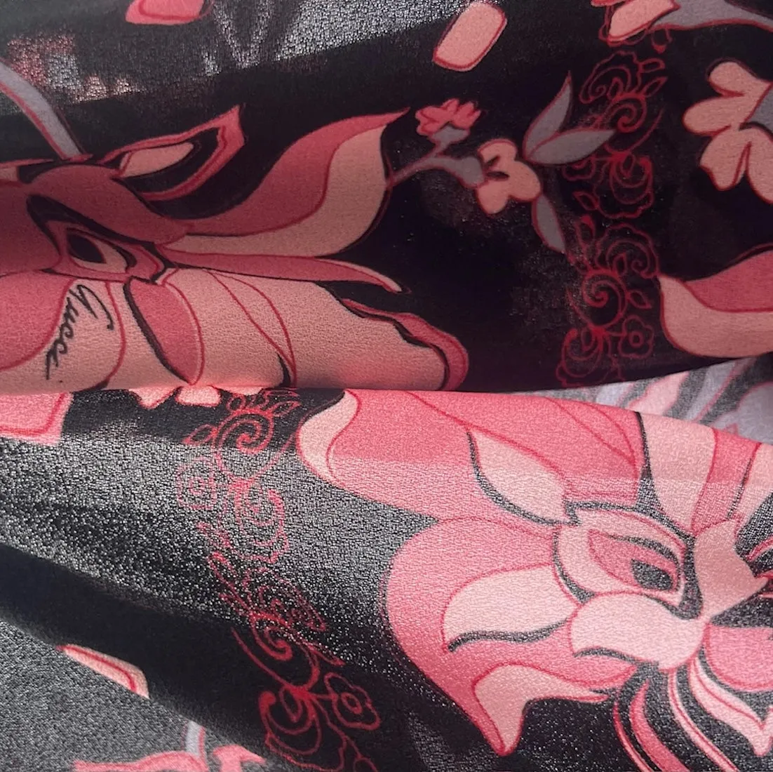 Gucci Signature Semi-Sheer Coral Fleurs Rayon Georgette (Made in Italy)