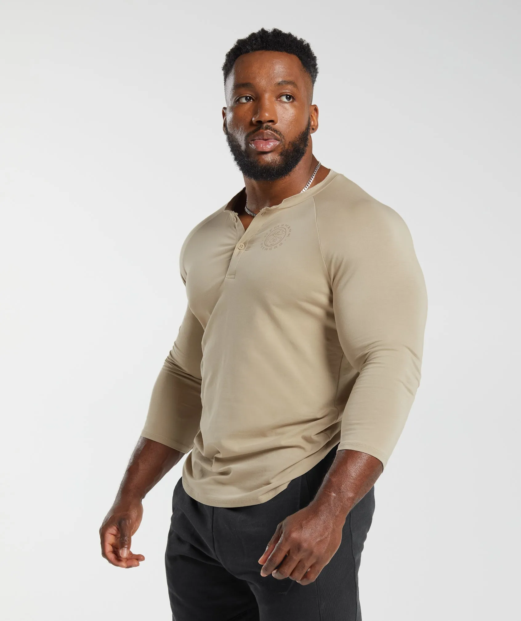 Gymshark Legacy Henley - Desert Beige