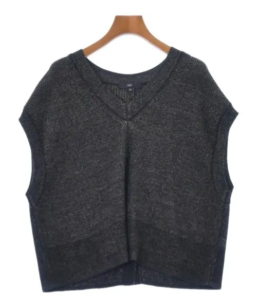 la.f... Sleeveless tops