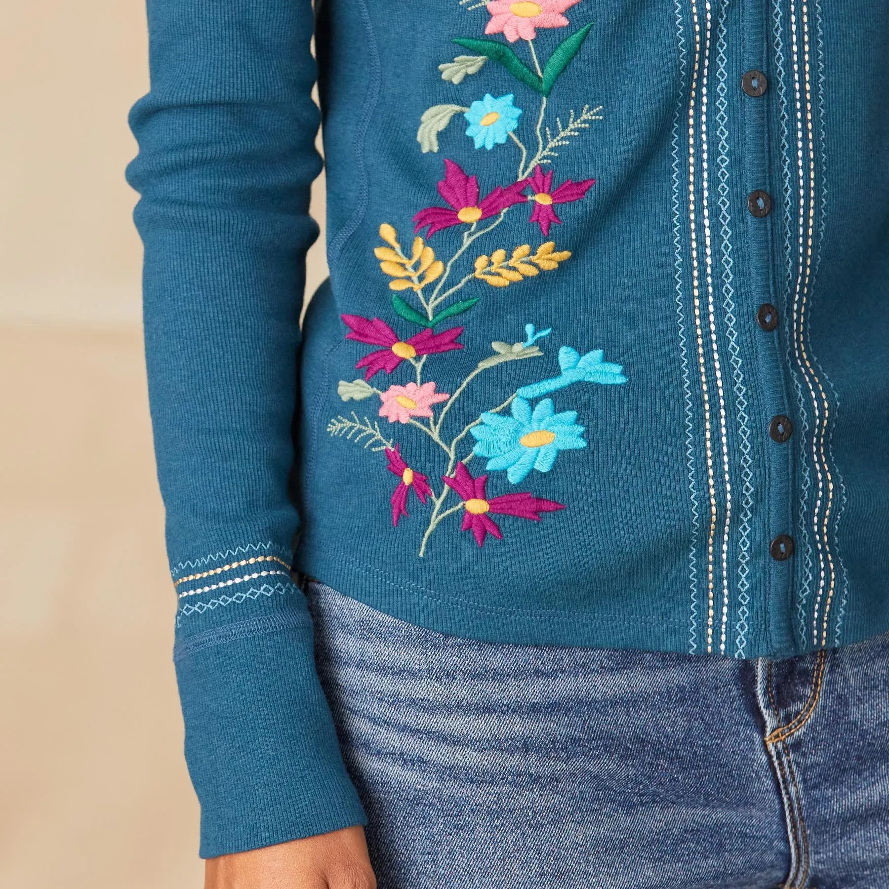 Mara Floral Henley