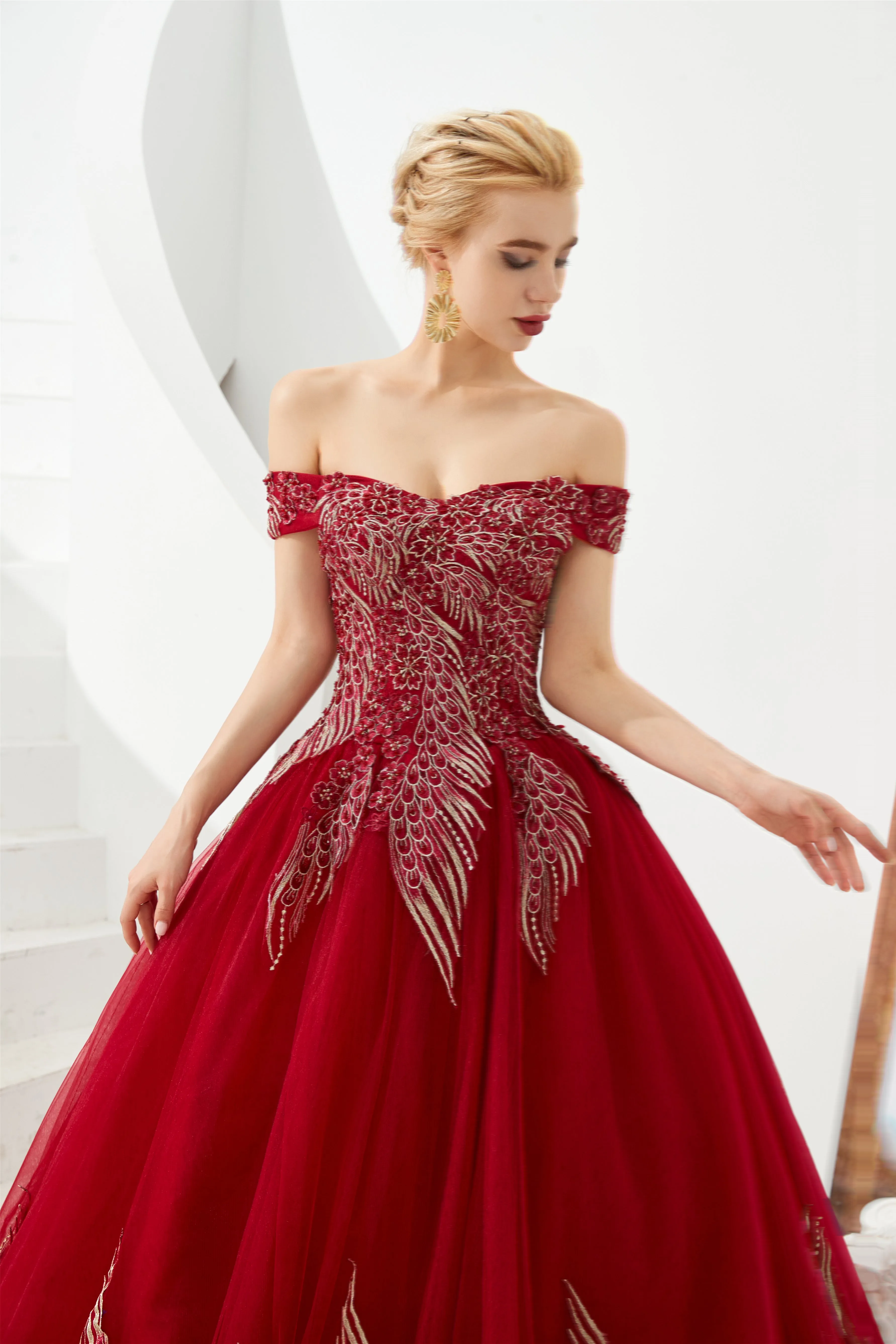 Off the Shoulder Sweetheart Applique A-line Floor Length Prom Dresses