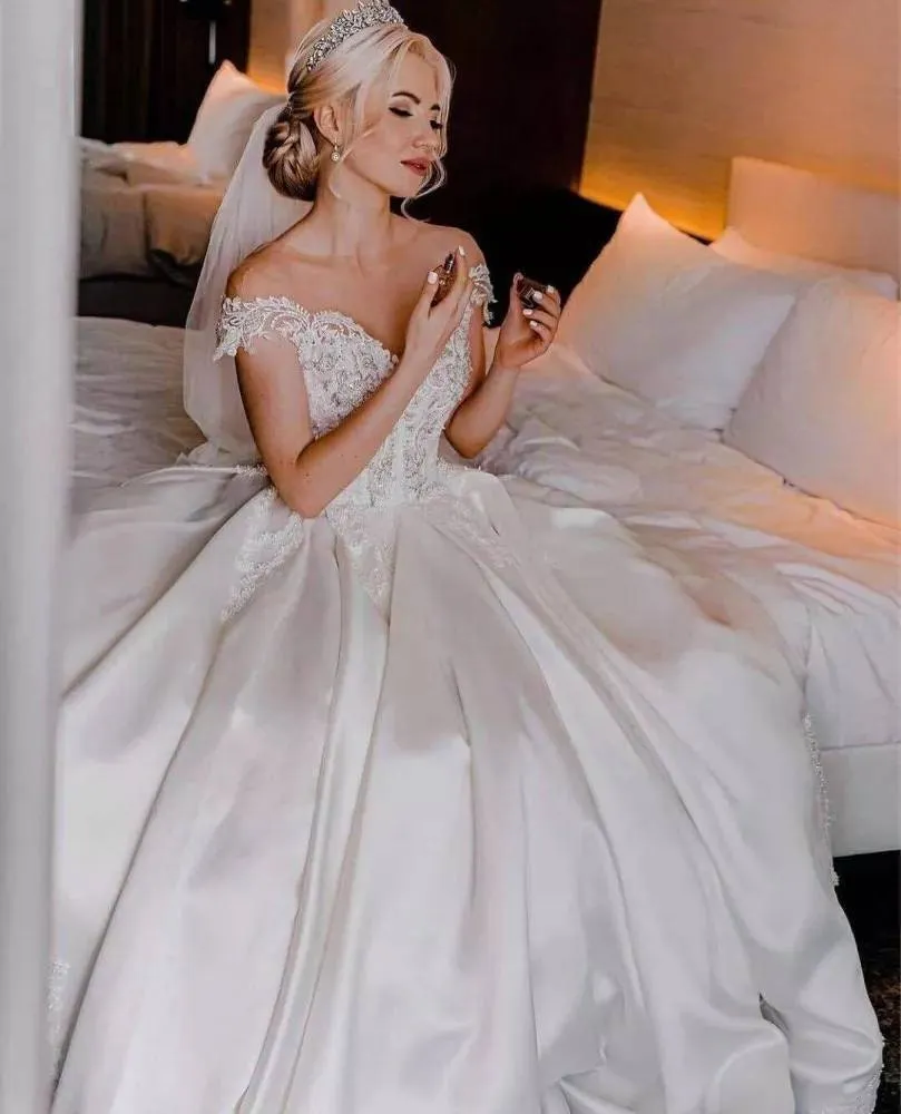 Satin A-line Wedding Gown Long Train Wedding Gown