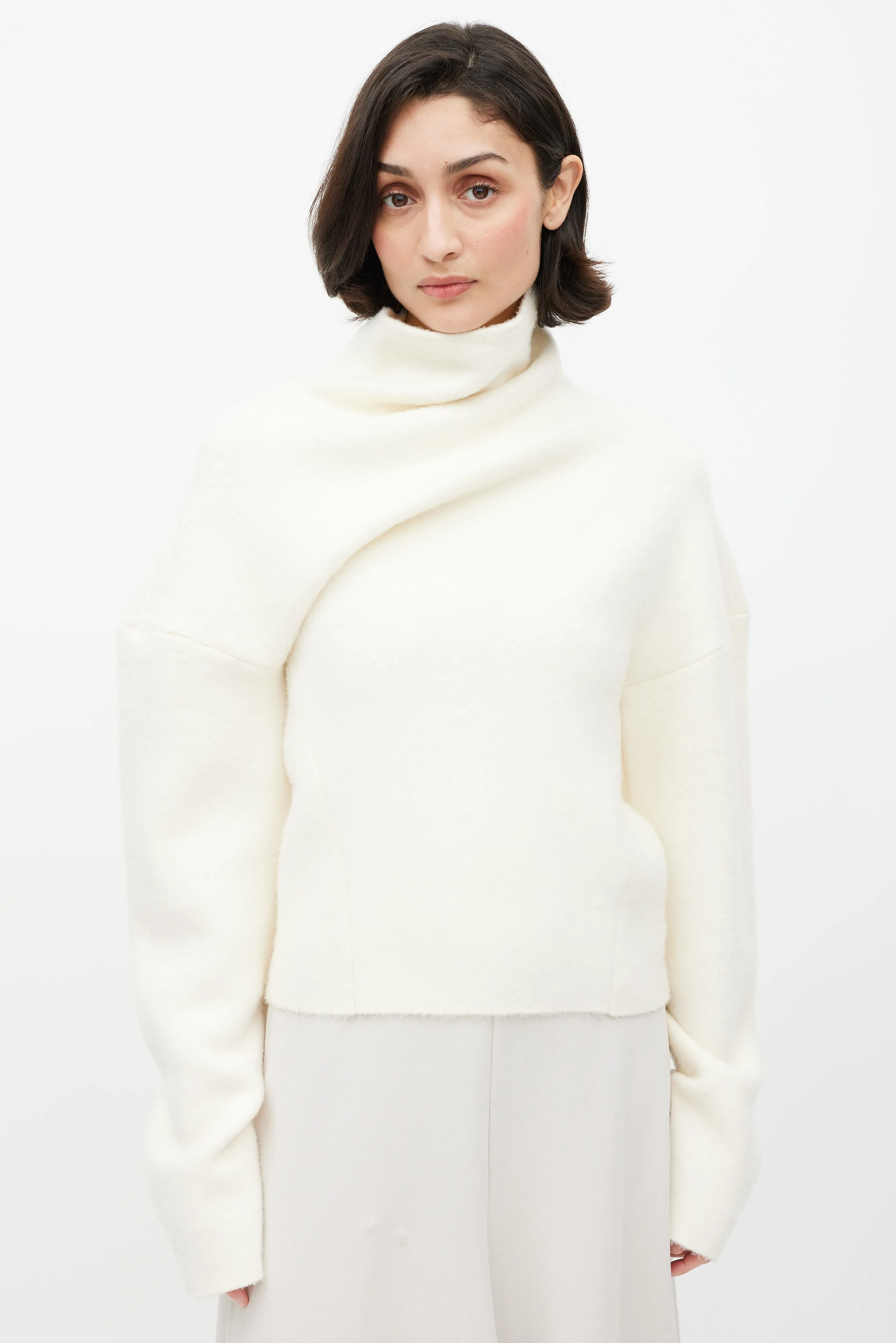 White Wool Knit Turtleneck