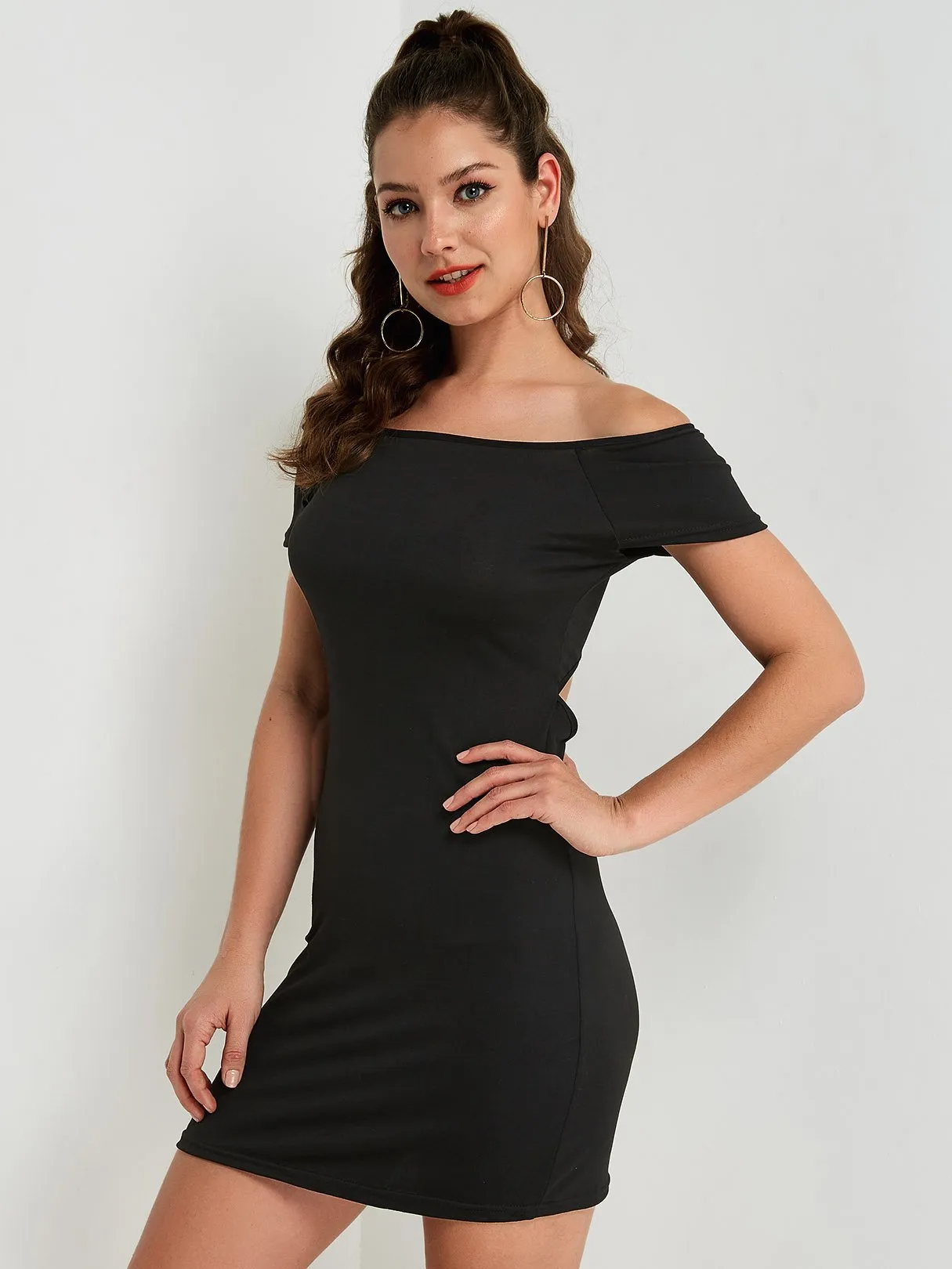 Wholesale Black Off The Shoulder Short Sleeve Plain Backless Cut Out Dresses