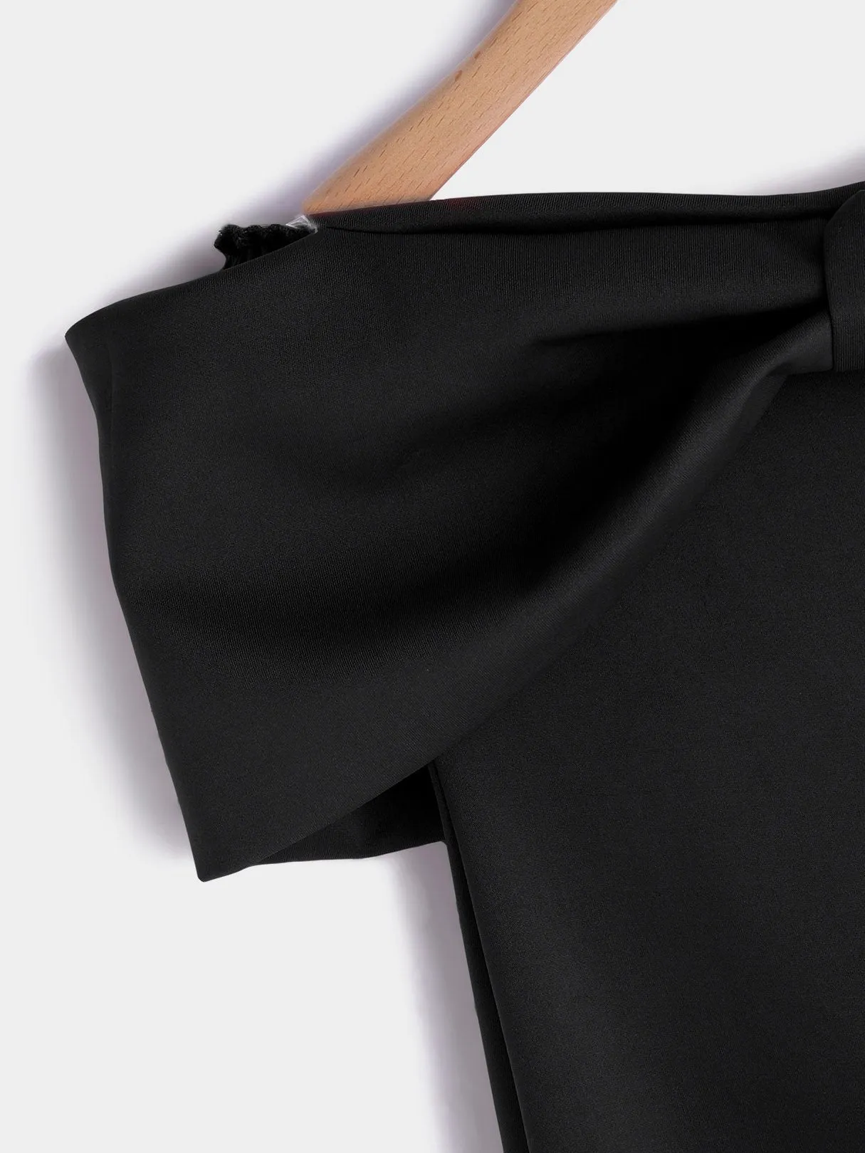 Wholesale Off The Shoulder Plain Bowknot Short Sleeve Flounced Hem Black Dresses